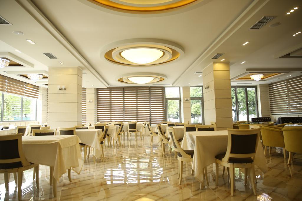 Hotel Pogradeci ภายนอก รูปภาพ