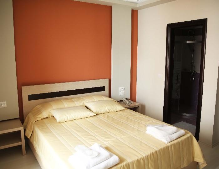 Hotel Pogradeci ภายนอก รูปภาพ